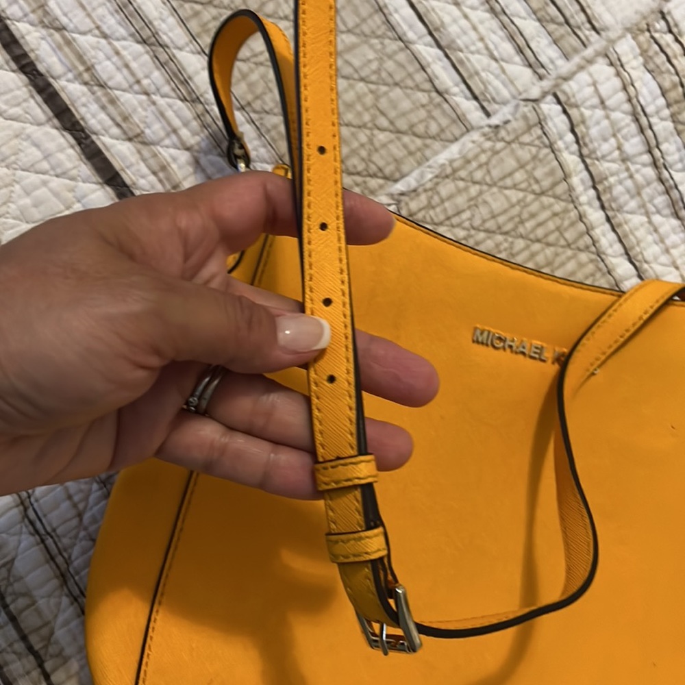 Yellow Mk - Picture 6 of 9